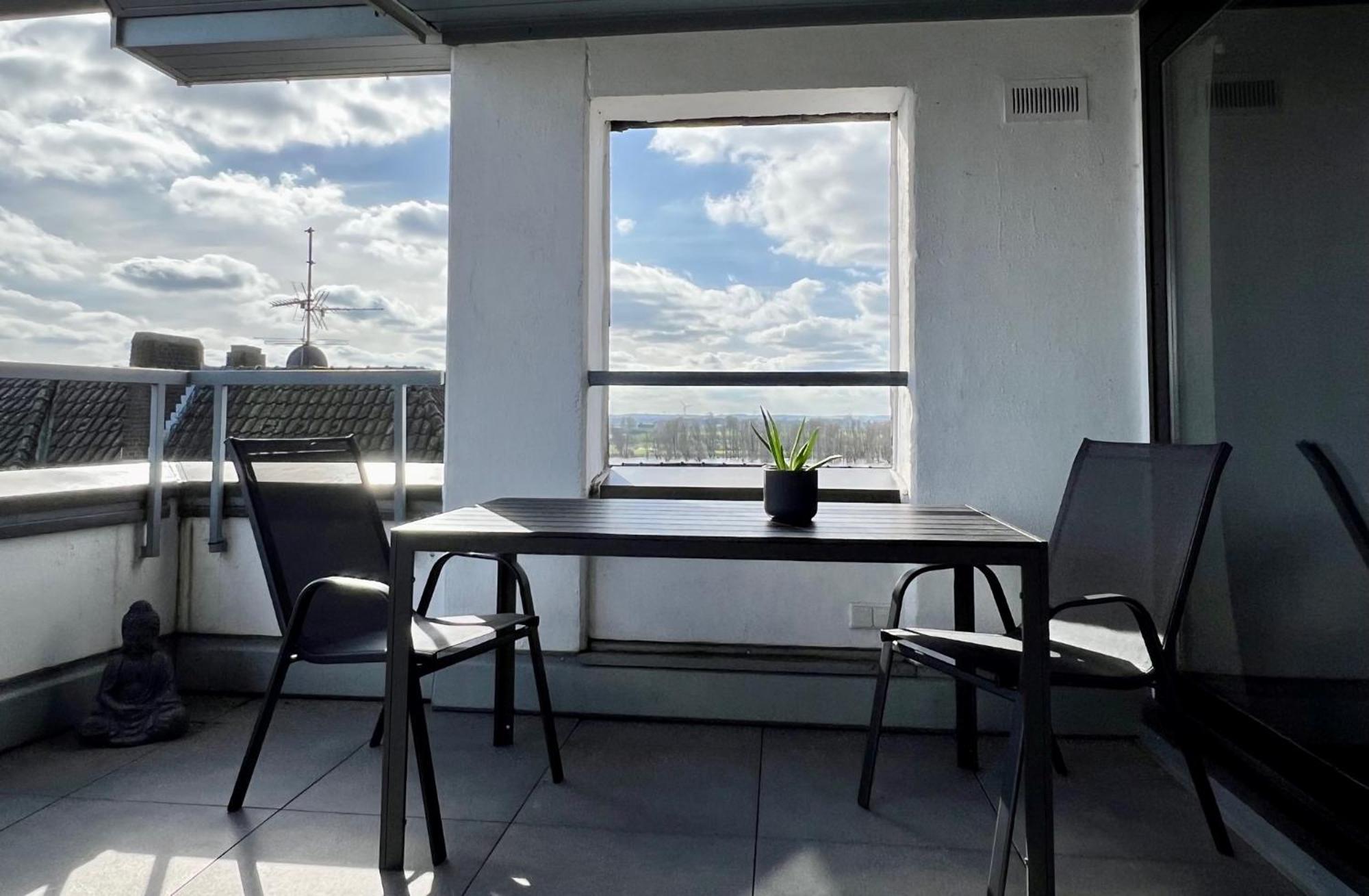 Piso Superior - Exklusives Apartment An Der Promenade Mit Rheinsicht & Loggia Эммерих Экстерьер фото